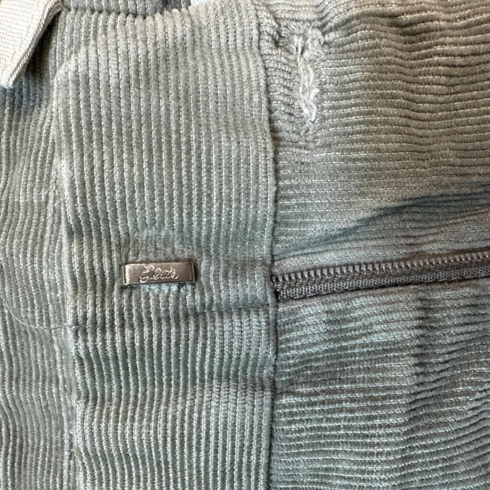 Lands End Mens 40 Corduroy Pants Pleated Cuffed Sage Green Made in USA Vintage